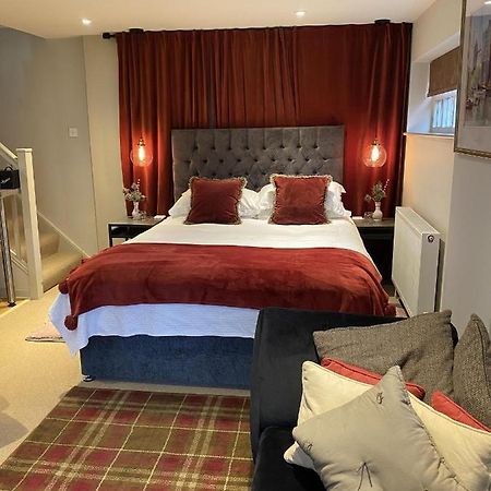 Bootmenders B&B Petersfield Bagian luar foto