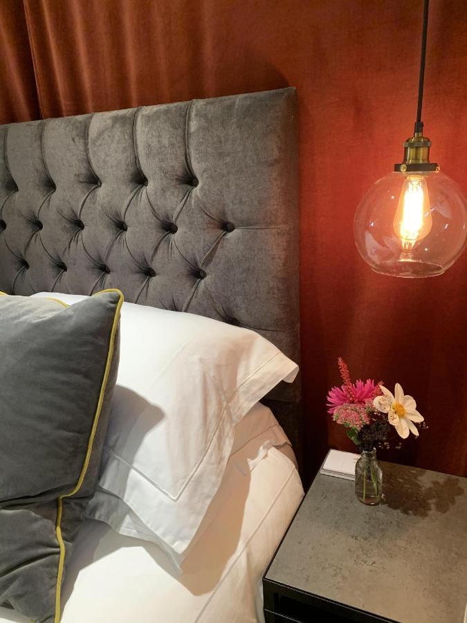 Bootmenders B&B Petersfield Bagian luar foto