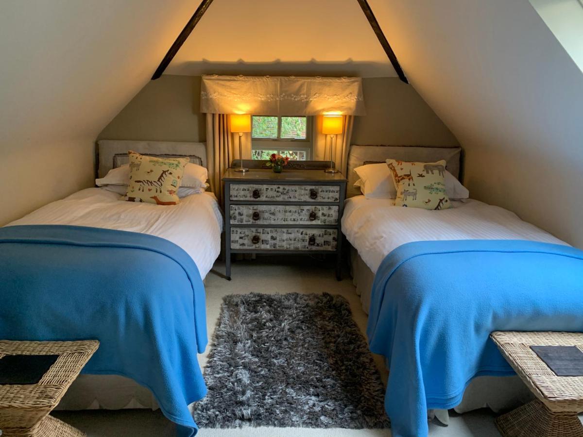 Bootmenders B&B Petersfield Bagian luar foto