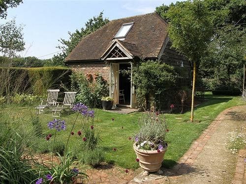 Bootmenders B&B Petersfield Bagian luar foto